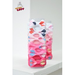 Gumeczka z ozdobną kokardką