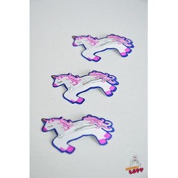 Spineczka z ozdobną aplikacją