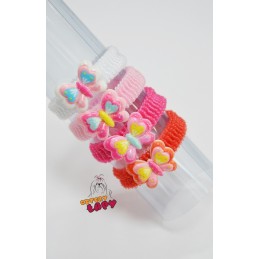 Gumeczka z ozdobną aplikacją